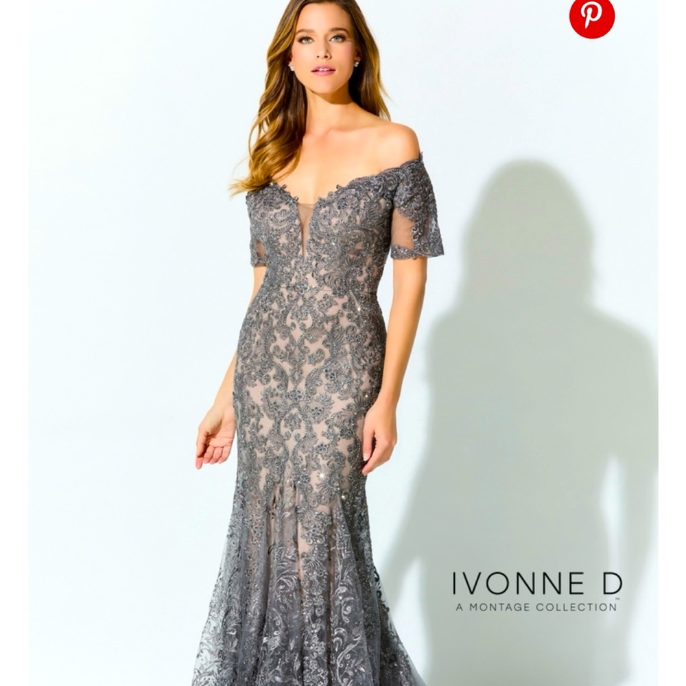MOG Gown